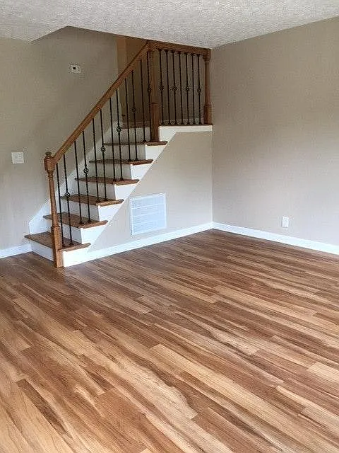 2 bed, 1.5 bath, 1050 sqft, $1,695 — Photo 4