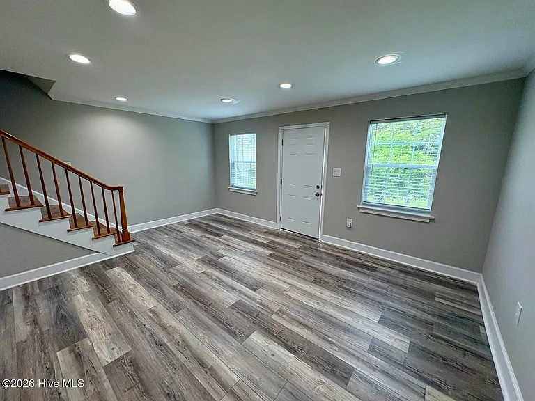 2846 Walton Way #7 — Photo 10