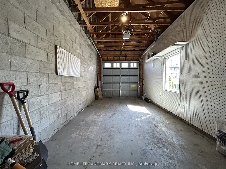 3484 Eglinton Ave W — Photo 31