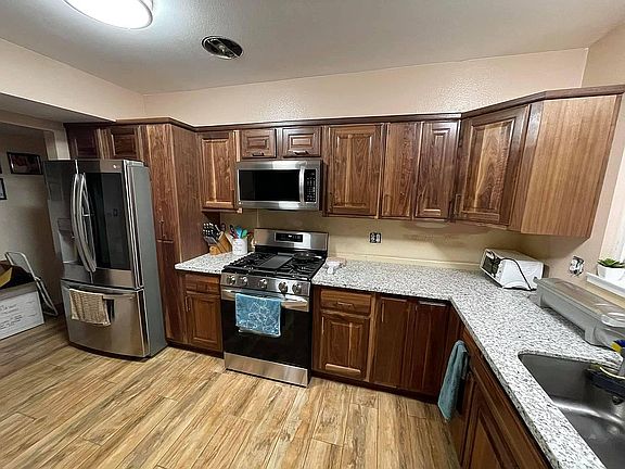 4th image of 4465 El Prado Dr