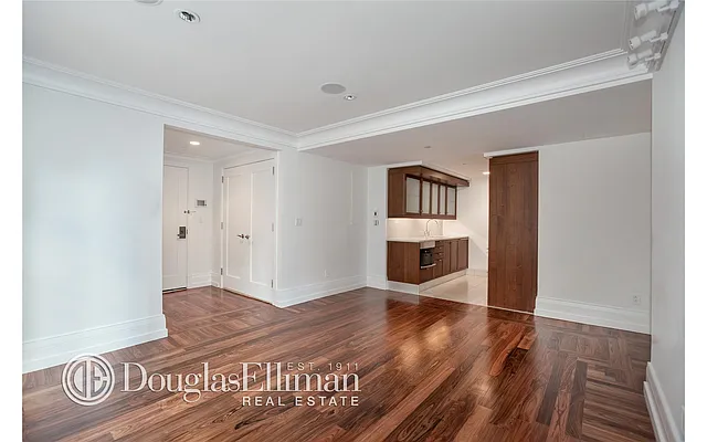 Rented by Douglas Elliman | media 16