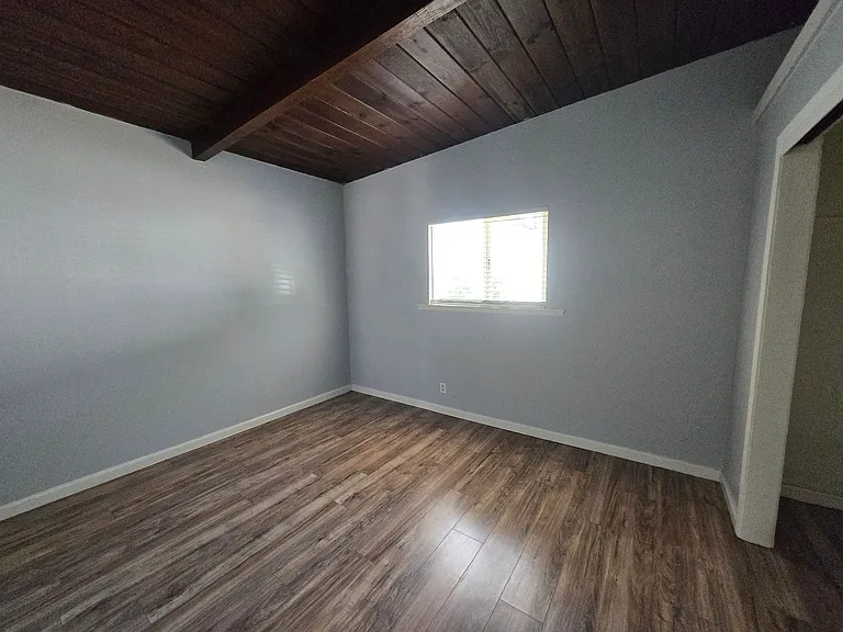 2081 Petri Ln — Photo 6