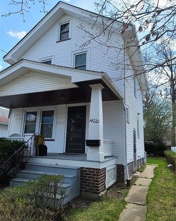 1st image of 14221 Cedarwood Ave