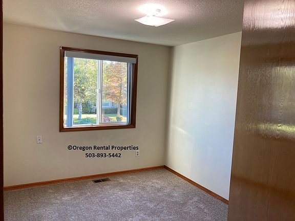 5th image of 2511 NE 161st Ave