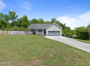 311 Otter Creek Ct, Richlands, NC 28574