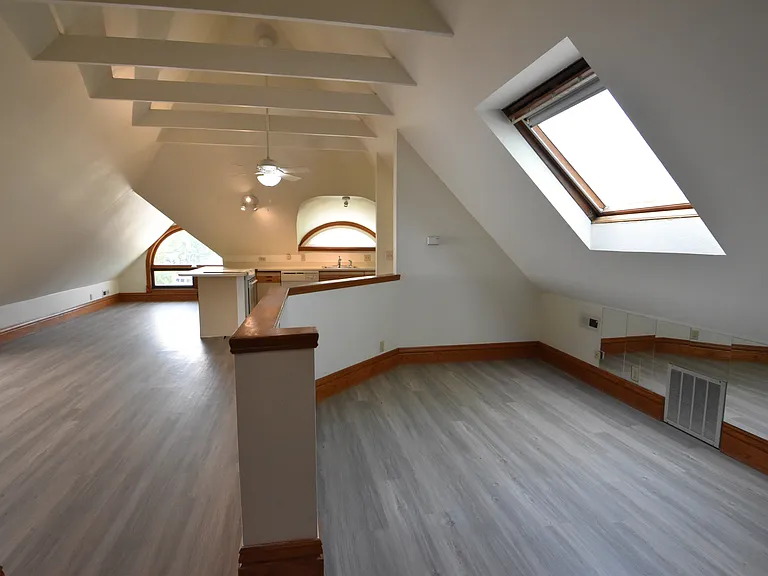 1929 Walnut St #3 — Photo 3