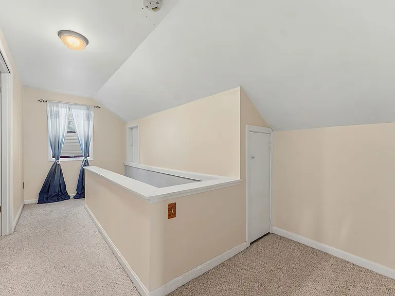 602 Huntmere Dr — Photo 12