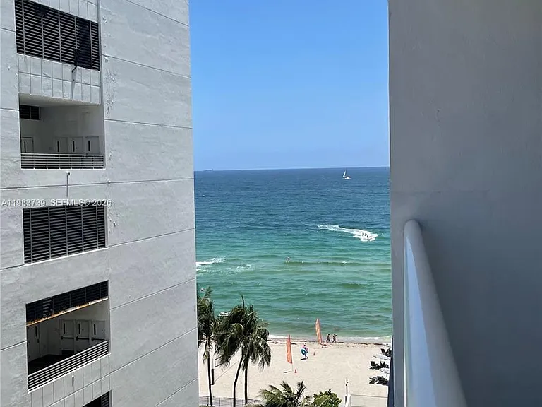 3725 S Ocean Dr #911 — Photo 9