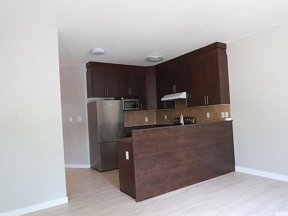 5th image of 741 GARNET STREET