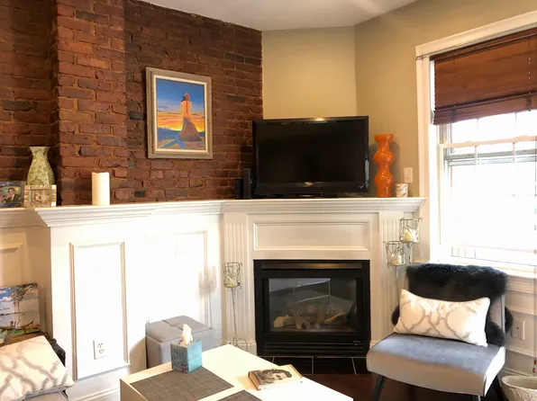 289 W 2nd St #2, South Boston, MA 02127