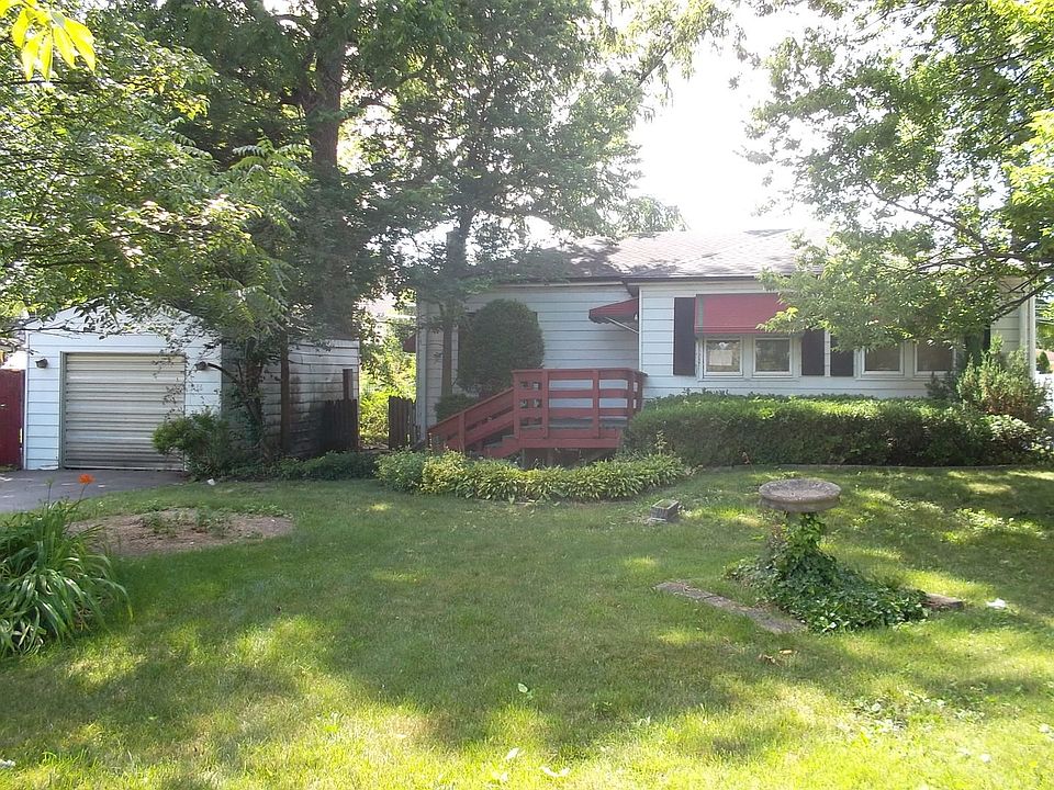 1st image of 386 N Highland Ave