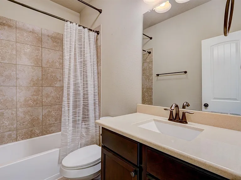 25151 Alina Ln — Photo 16