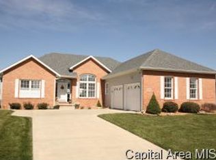 1111 Milldale Dr, ROCHESTER, IL 62563