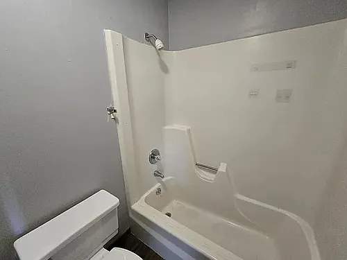 990 Grand Ave #4 Photo 1