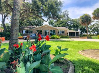 1021 N Indian River Dr, Cocoa, FL 32922