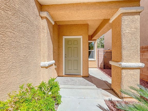 4th image of 7012 Mercurio Ave