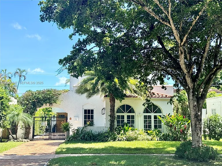 1223 Lisbon St — Photo 1