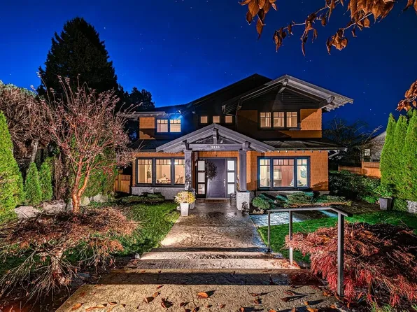 1116 Lawson Ave, West Vancouver, BC V7T 2E5