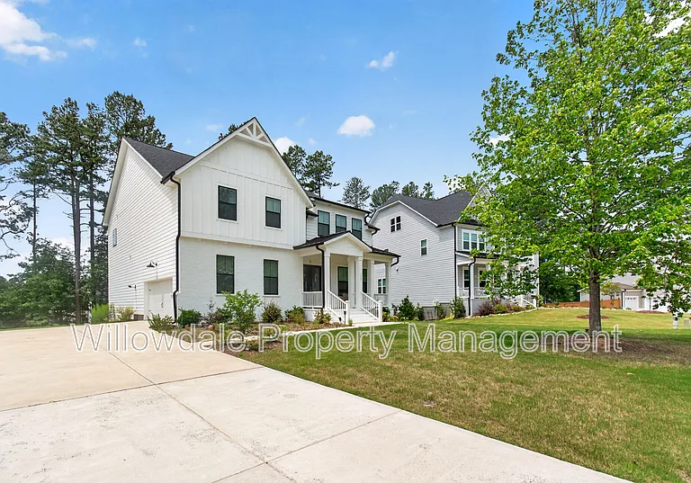 111 N Parkside Dr — Photo 3