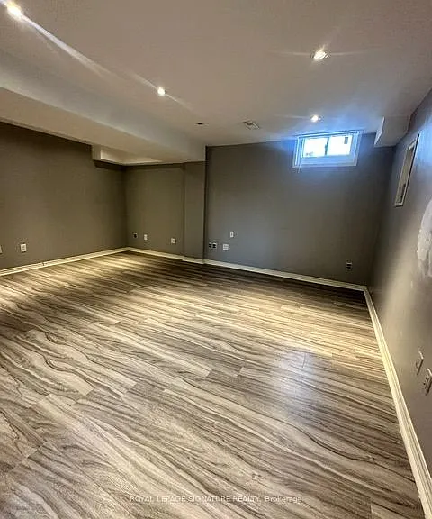156 Twin Pines Cres #BASEMENT — Photo 13