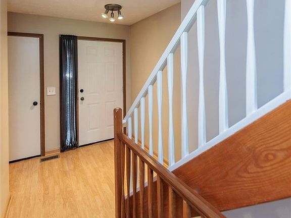 2nd image of 2459 Wrens Dr S
