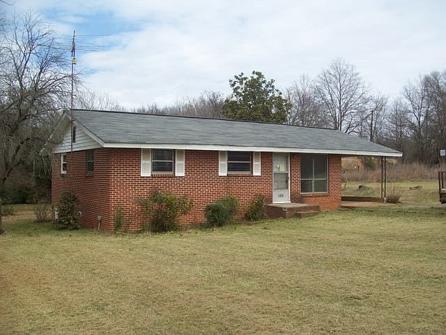 2nd image of 285 Jackson Rd