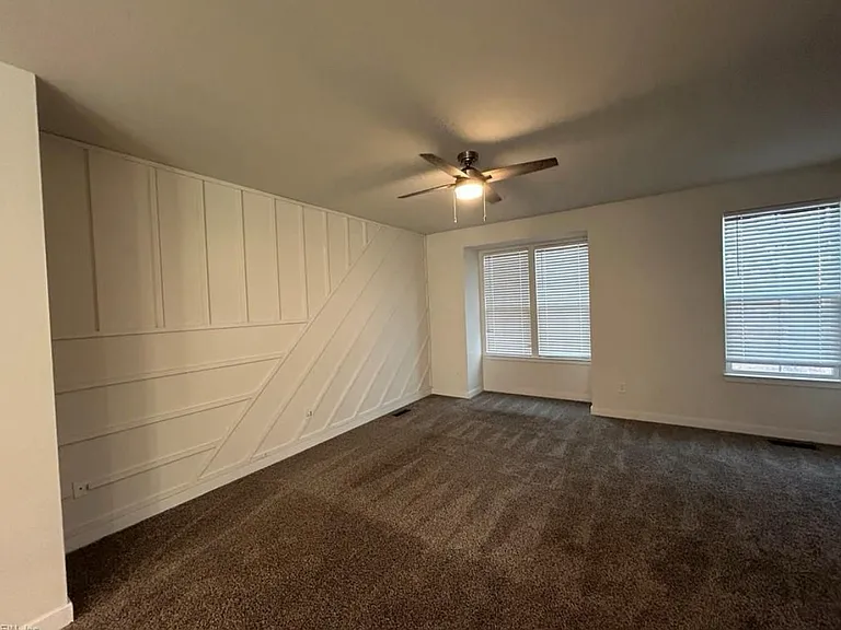 537 Westport St — Photo 3
