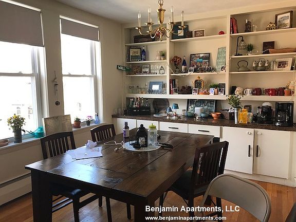 3rd image of 312 Tappan St #13