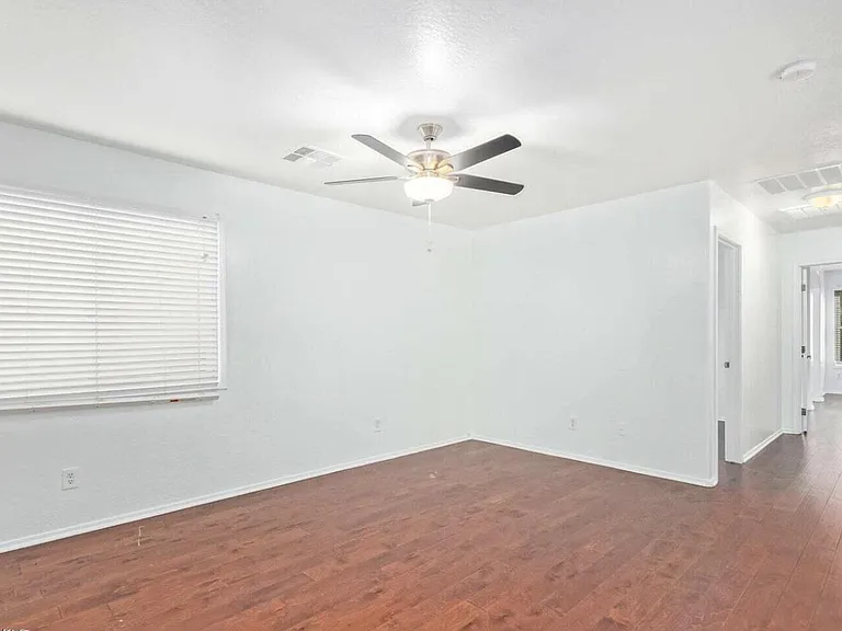 17127 W Statler St — Photo 14