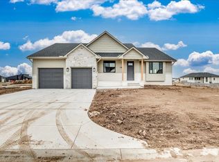 178 S Wellcrest St, Goddard, KS 67052