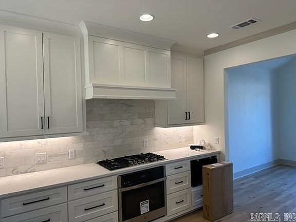3rd image of 149 Woodlands Park Dr