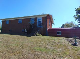 3475 Back Valley Rd, Speedwell, TN 37870