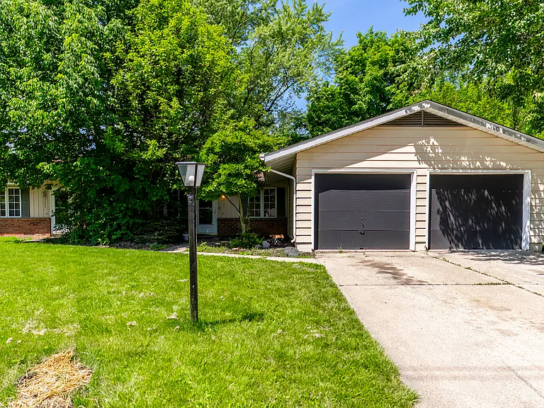 3305 Hobson Rd — Photo 24