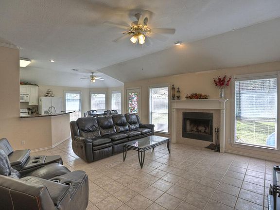 5th image of 22619 Blackgum Dr