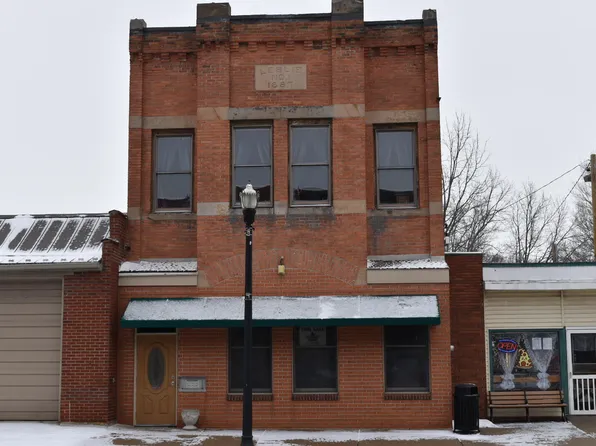 106 E Bellevue St, Leslie, MI 49251