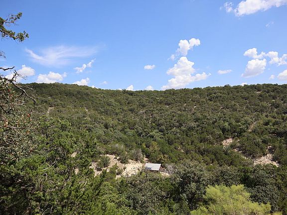 3rd image of 1085 White Bluff Rd