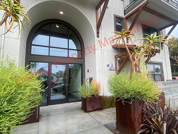 3rd image of 716 Darwin St Unit 303