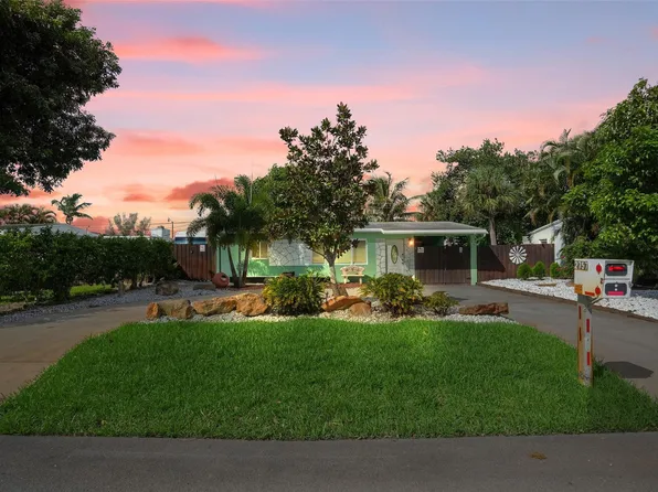 2757 NE 12th Avenue, Pompano Beach, FL 33064