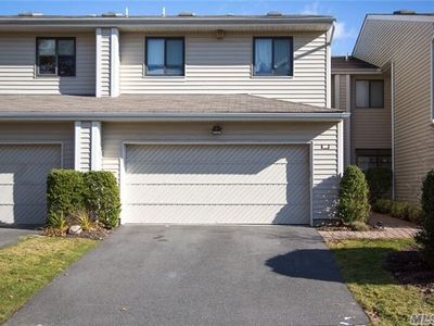 38 Chestnut Ln, Woodbury, NY, 11797
