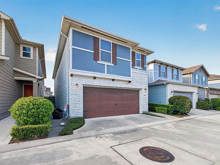 8932 Hollister Commons Ln — Photo 3