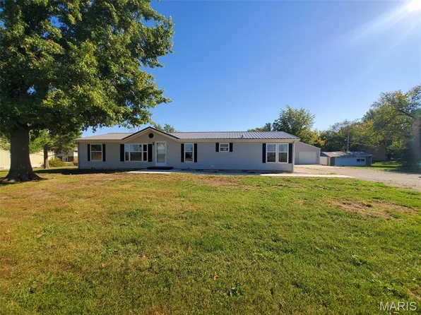 1093 N Cleveland St, Kahoka, MO 63445
