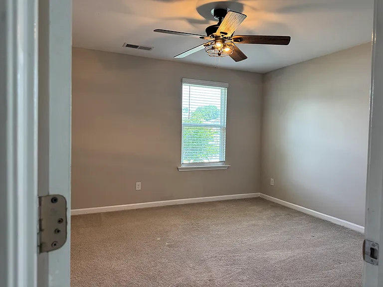944 Independence Ave — Photo 8