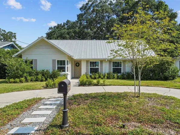 3315 W Hawthorne Rd, Tampa, FL 33611