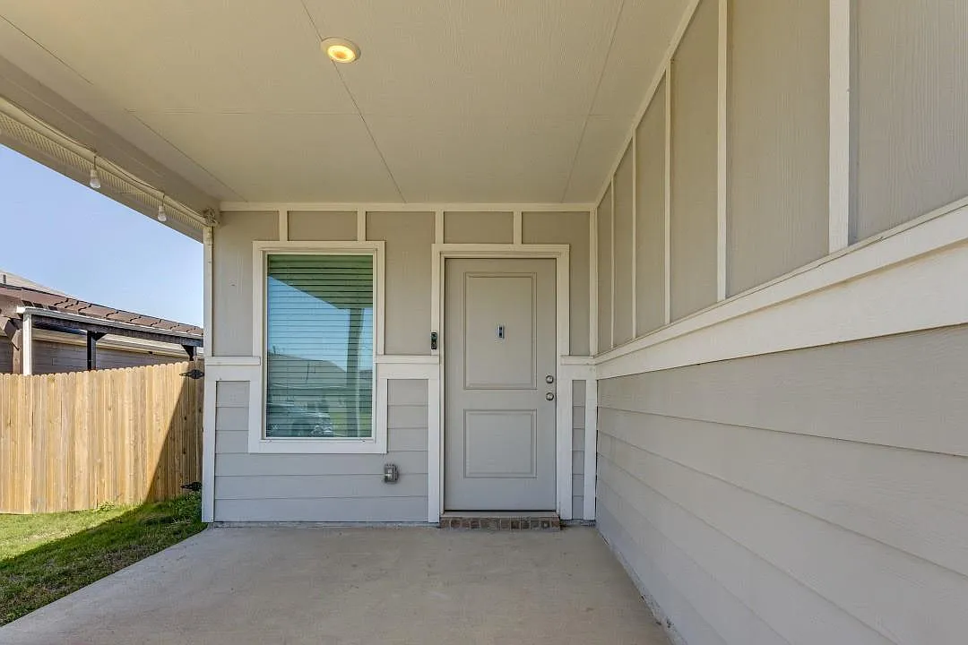 Building Photo - 2808 Slatewood Dr