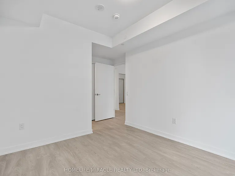 634 Church St #4101 — Photo 11
