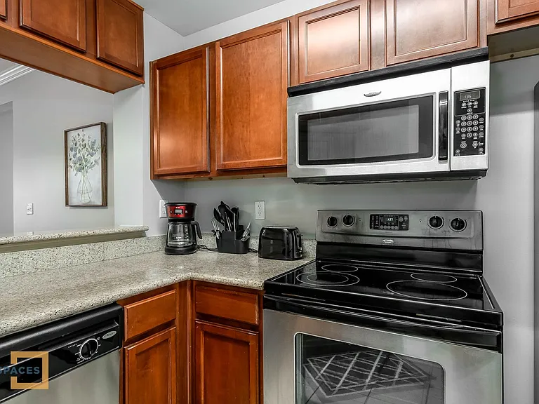 3218 Veterans Memorial Pkwy #3X3 — Photo 13