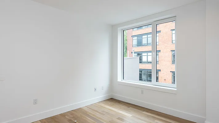 Rented by Nooklyn NYC LLC | media 52
