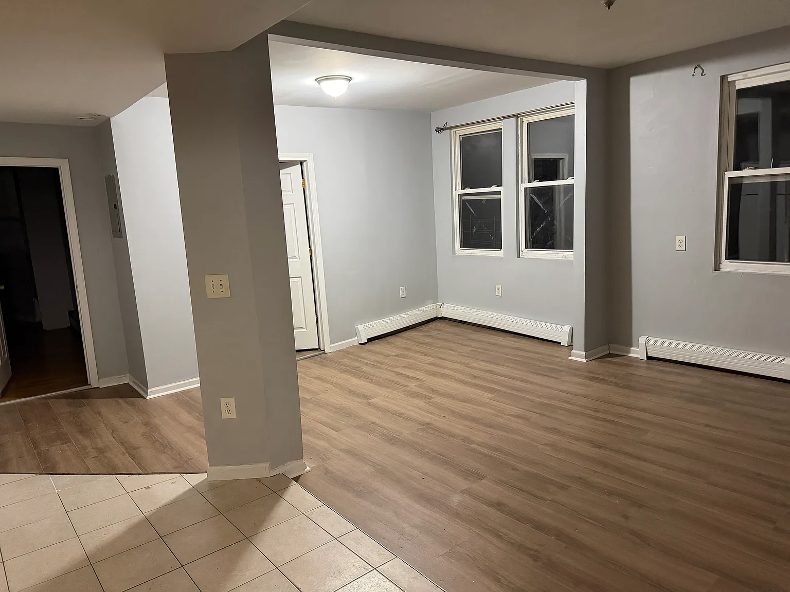 3 bed, 850 sqft, $2,600 — Photo 2
