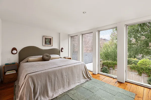 Sold by Compass | media 7