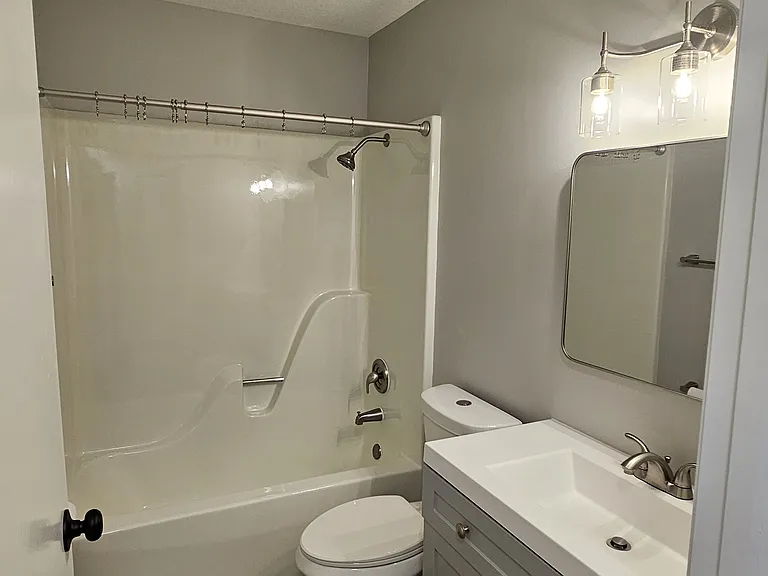 3795 Creek Hill Dr #2 — Photo 6